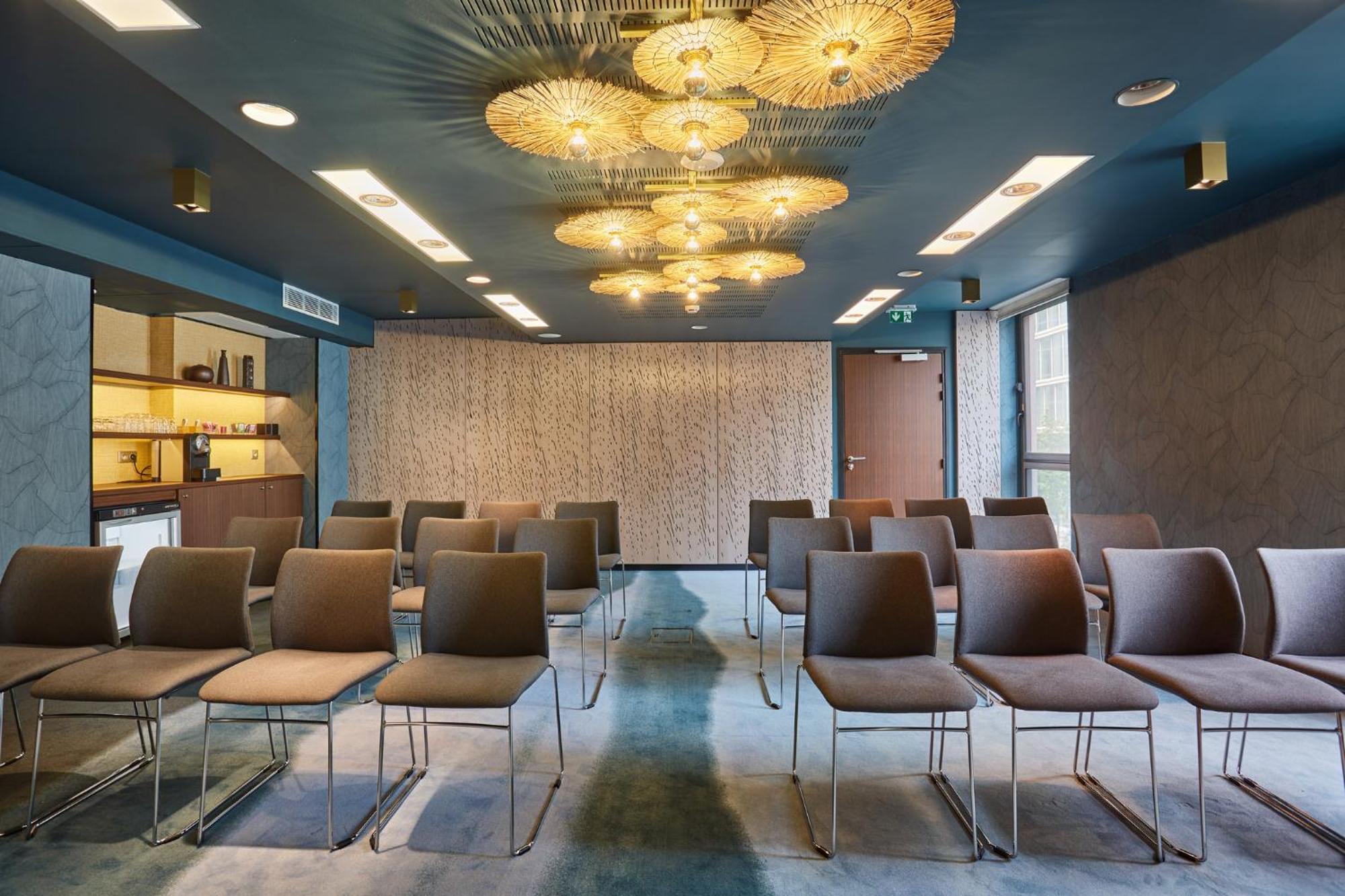 Voco Paris - Porte De Clichy By Ihg Экстерьер фото